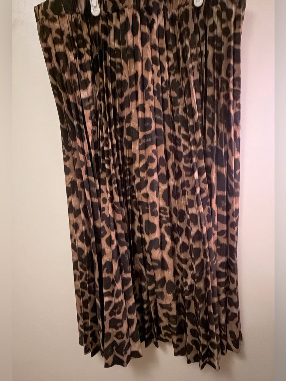 Leopard-Print Pleated Midi Skirt in Brown and Black